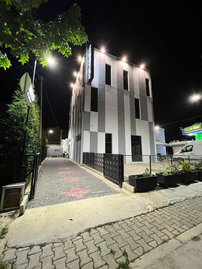 Bs Hotel Durrës Exteriör bild